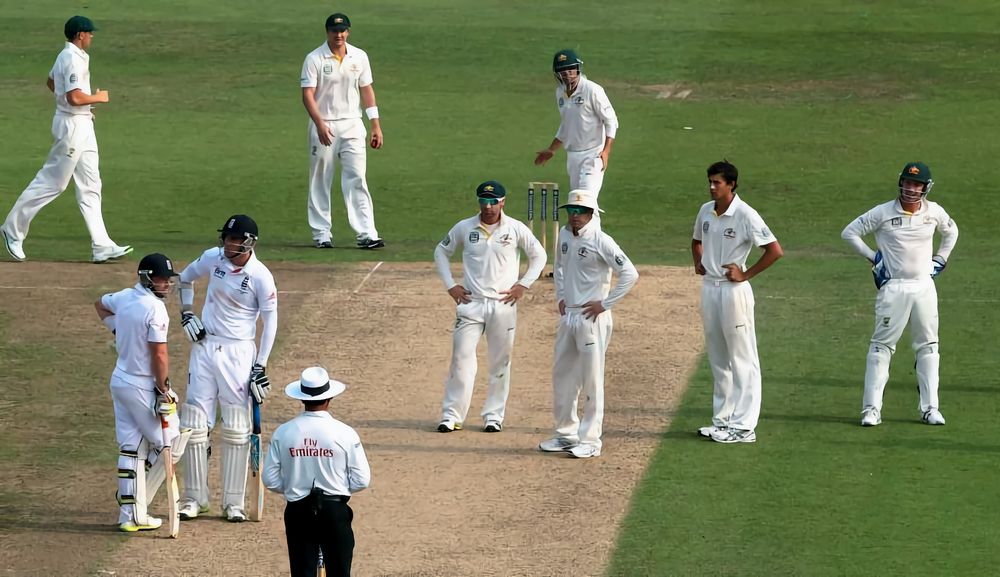 Stuart Broad not walking