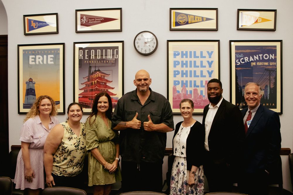 Sen. Fetterman and members of the National Association of School Psychologists taking a group photo in his D.C. office.