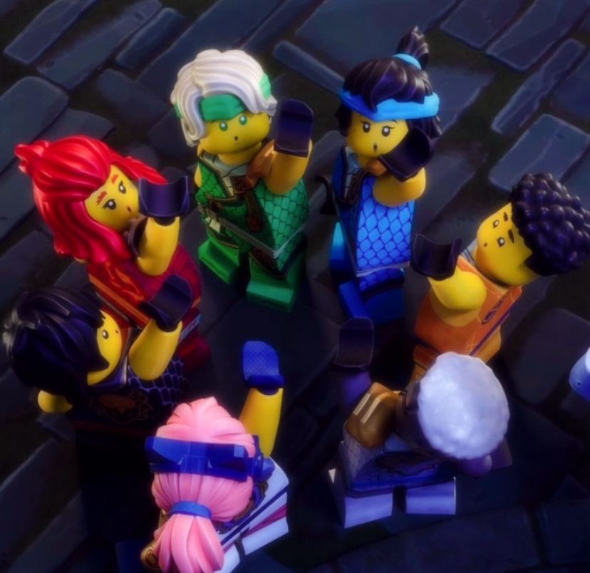 Teamwork makes the dream work! Happy Friday everyone! 😄✨ #ninjago #ninjagodragonsrising #ninjagosky #dragonsrising #friday #promosky #bluesky #ninjagosora #fanacc #lego #soraninjago