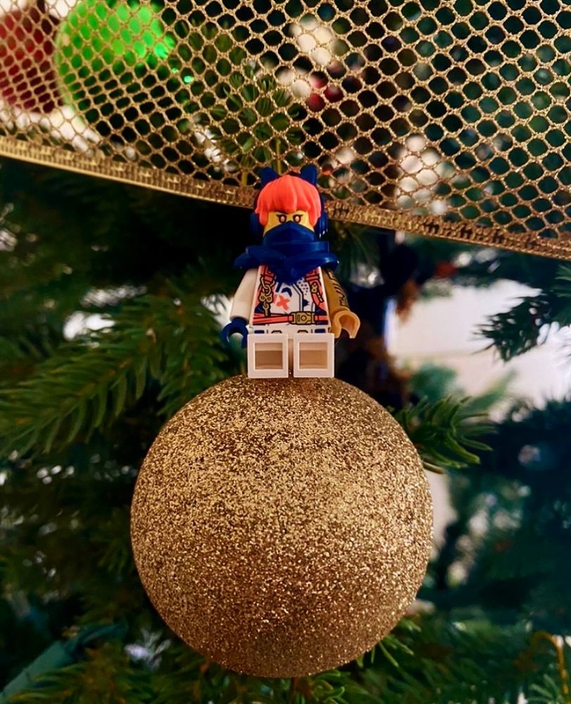 Merry Christmas! 🎁🎄 #ninjago #ninjagodragonsrising #ninjagosky #dragonsrising #promosky #bluesky #christmas #fanacc #lego #soraninjago #merrychristmas