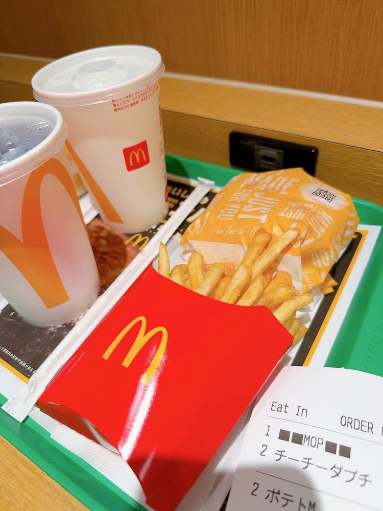 期間限定のマクドナルド商品「チーチーダブチー」