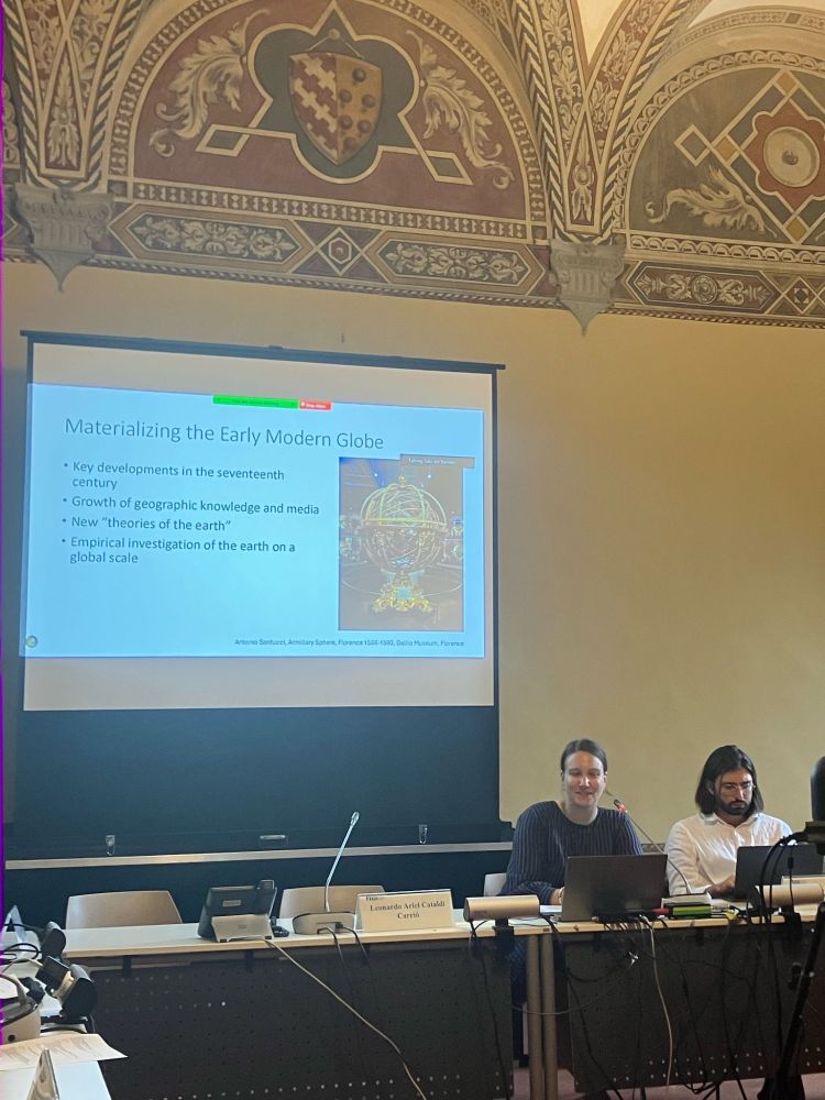 Claire Sabel presenting her work in Florence.