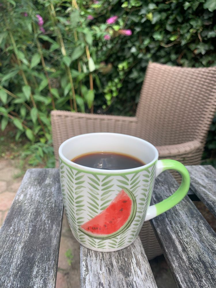 Koffiemok met de afbeelding van een part watermeloen
