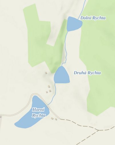 Screenshot mapy se třemi rybníky, nahoře je Dolní Rychta, uprostřěd Druhá Rychta a dole Horní Rychta