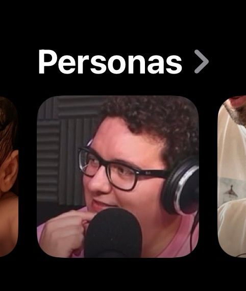 Captura de pantalla de la app Fotos de iOS, del apartado “colecciones”, donde una de las secciones es “personas” y en ella hay una colección de Facu Díaz.