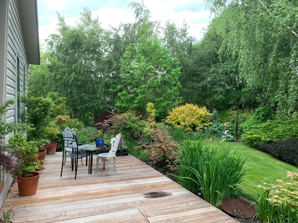 Deck garden