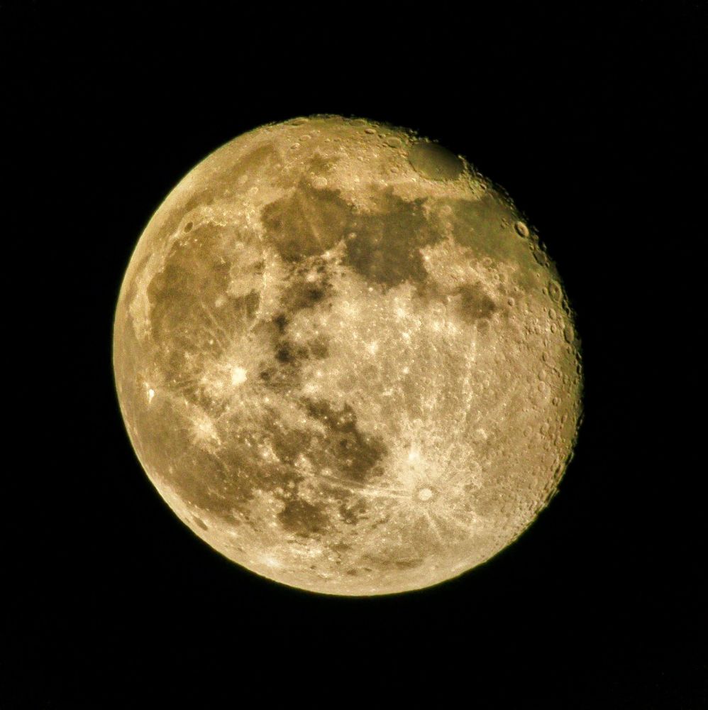 Mond, abnehmend.
29.11.2023, 20 Uhr