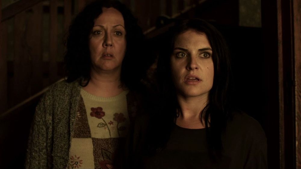 Housebound (2014)