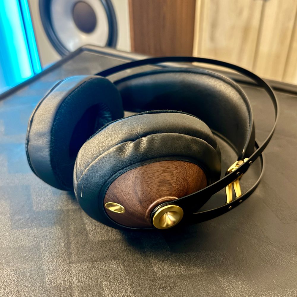 Meze 99 Classics with Brainwavz ear pads