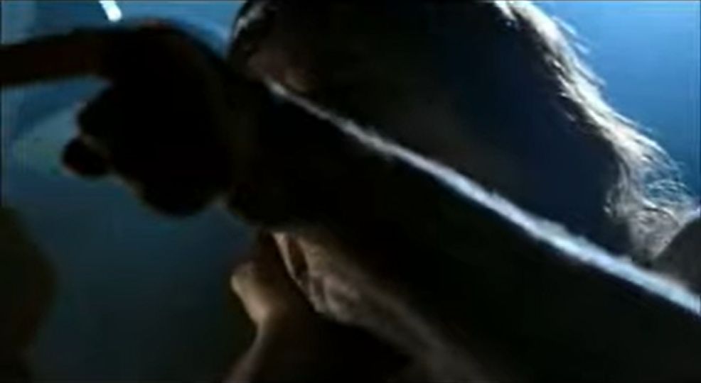 Szene aus 'Bang Boom Bang', in der Kalle Grabowski den Zeigefinger auf Ratte richtet und dies sagt.