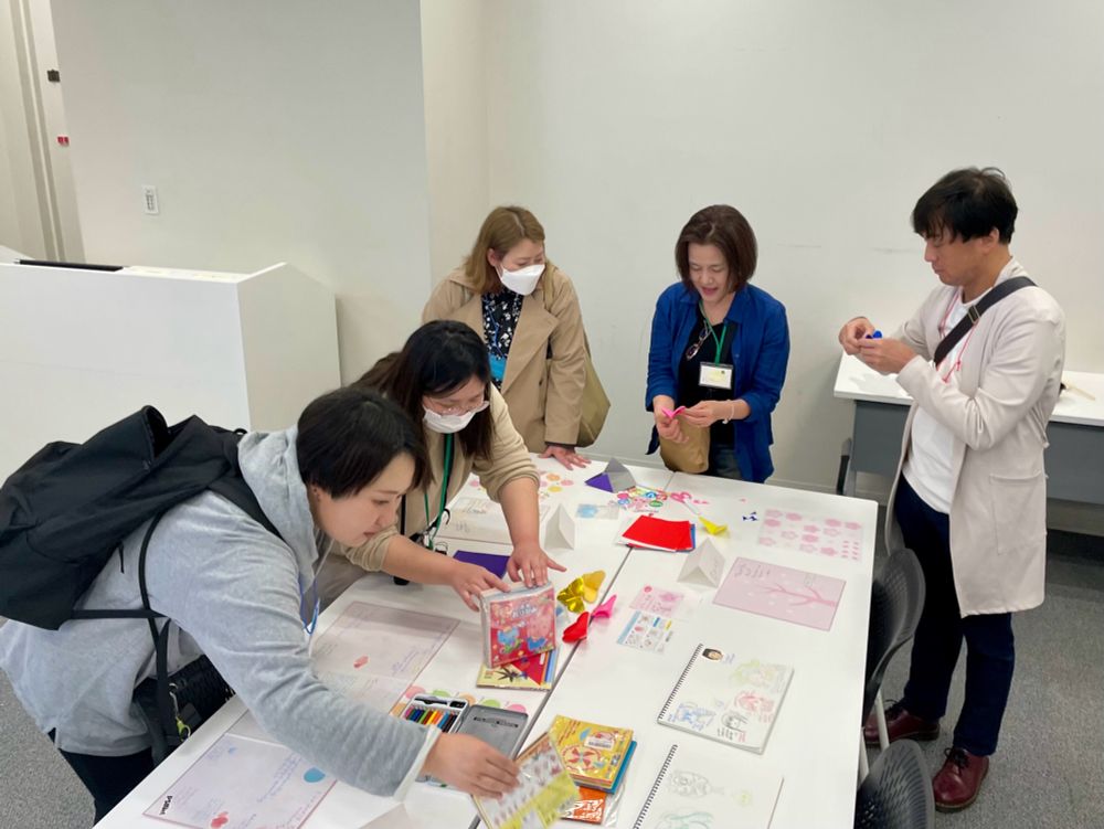 アメリカのBluesky本社の方々に届けるメッセージの寄せ書きも行われています