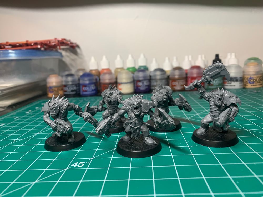 5 Warhammer 40k models