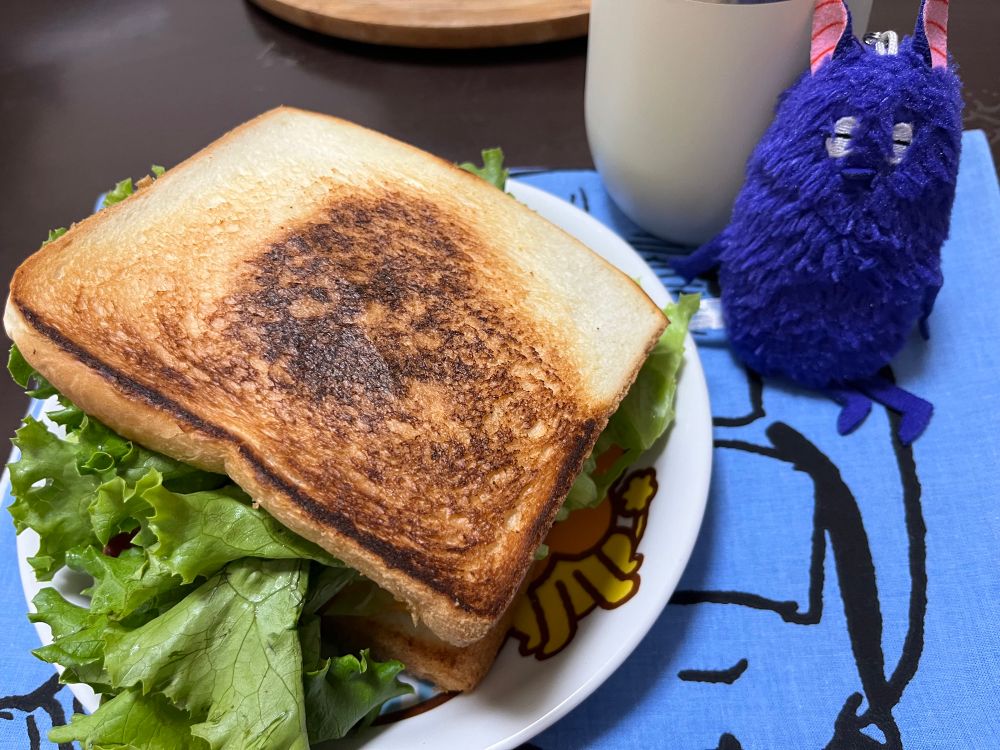 タコスビッグマックをパンで作った🥪
鶏むね挽肉だからサッパリしてて美味え