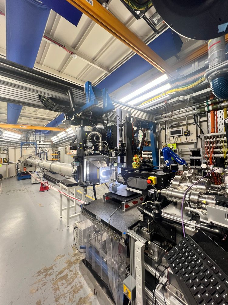 Experimental hitch for I22 beam line.