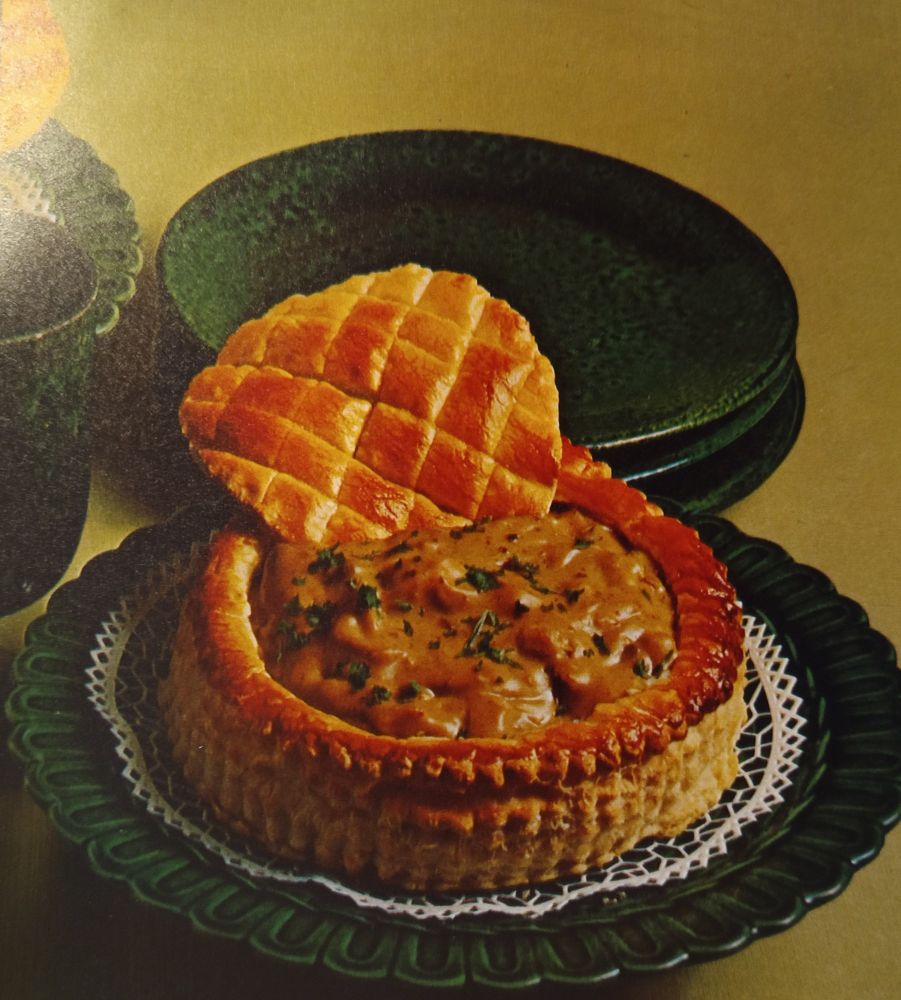 Add 2oz flour to 1 ½ oz dripping and mix to form a dough. Add sherry and stir until blended then add 2 tbsp cooking sherry, beating all the time. Season then fold in 1/2lb chicken.

Take a large vol-au-vent case, remove the lid and position to resemble an upright toilet seat. Slop the meaty slurry into the case for a dish reminiscent of that morning’s ablutions.