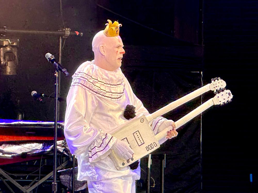 Puddles Pity Party on stage