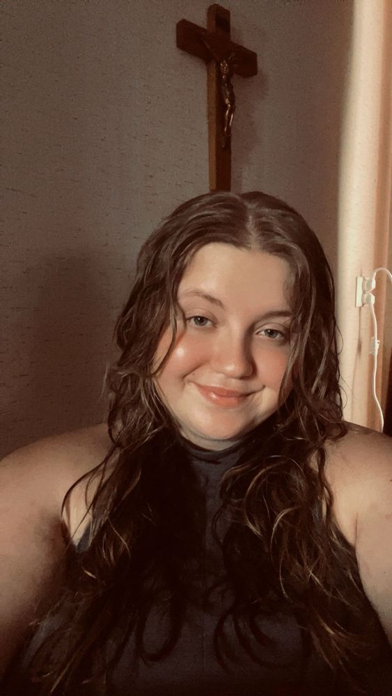 A selfie of me but with wet hair