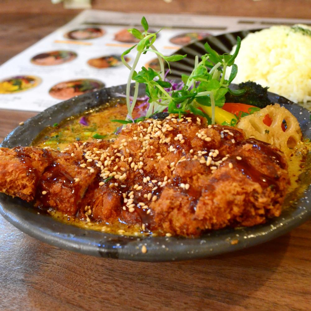 KING BEAR函館五稜郭店
豚カツと彩り野菜のスープカレー