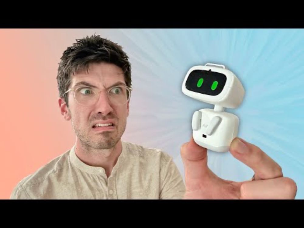 Dumm aber cute: Der virale Mini Roboter "AIBI"