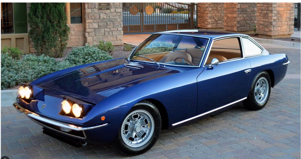 Lamborghini Islero exterior