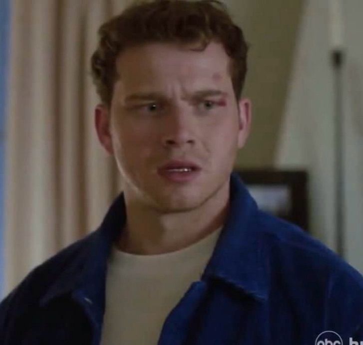 Oliver stark photo from new 911 promo