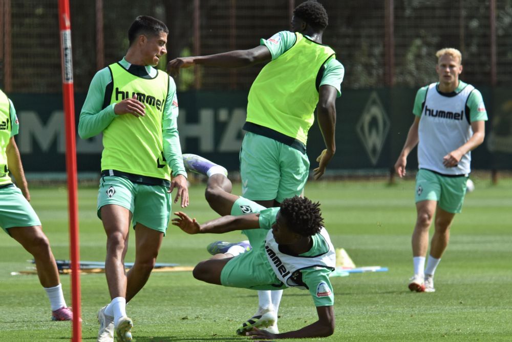 Coulibaly waagerecht