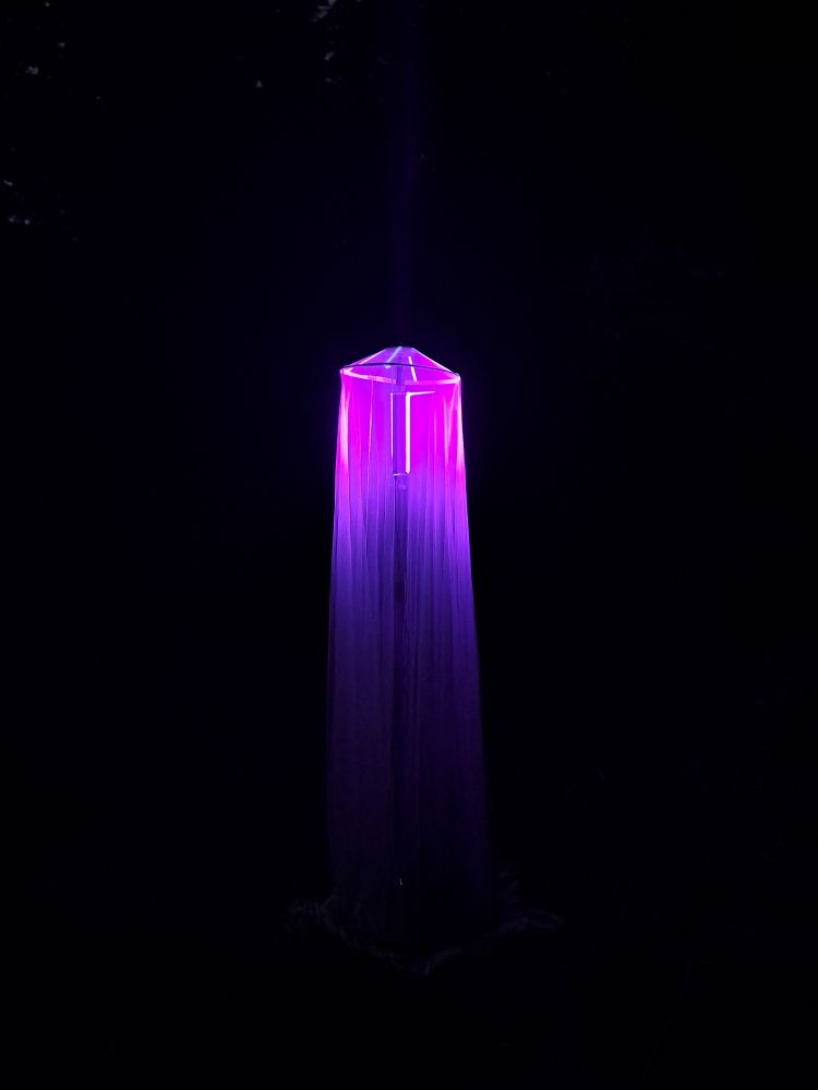 Light trap that looks like a ghost or a jellyfish