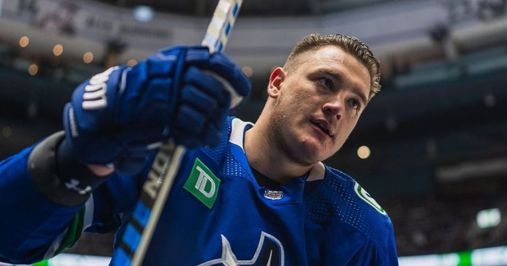 Zadorov goes behind the scenes, gives details on âdisrespectfulâ negotiations with Canucks