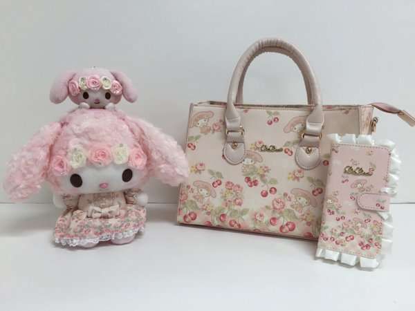 liz lisa x my melody 9th collaboration accessories; a plush bag charm, small plushie, medium size bag and phone case.