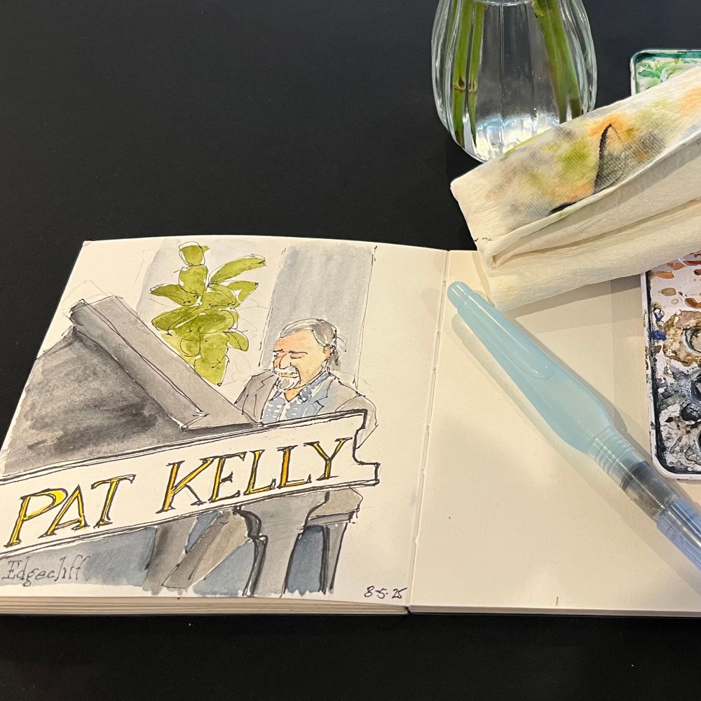 There were handy cocktail tables set out, the perfect place for sketching. 