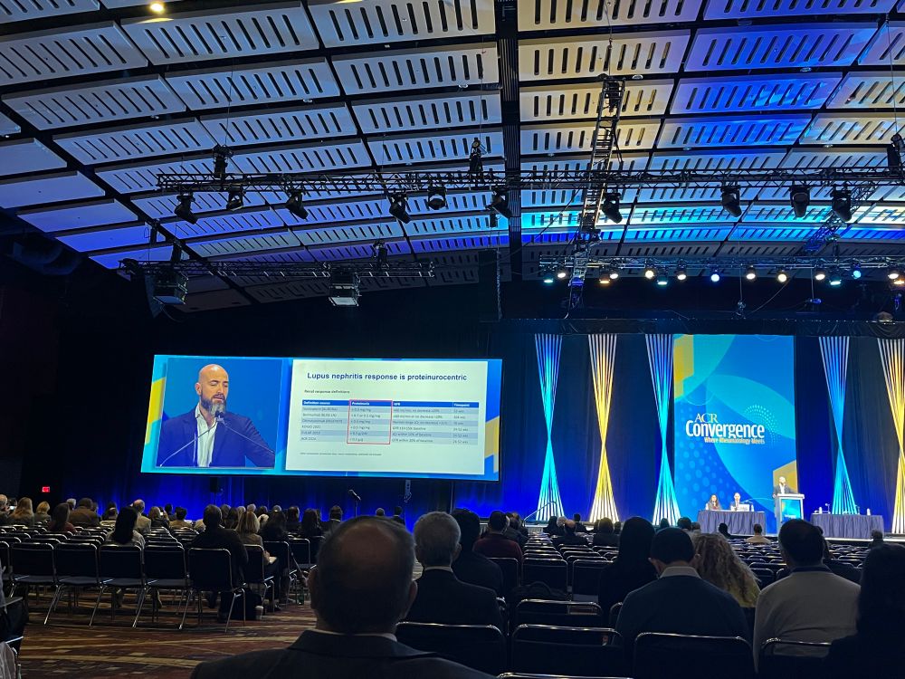 Andrea Fava speaking at the ACR plenary 