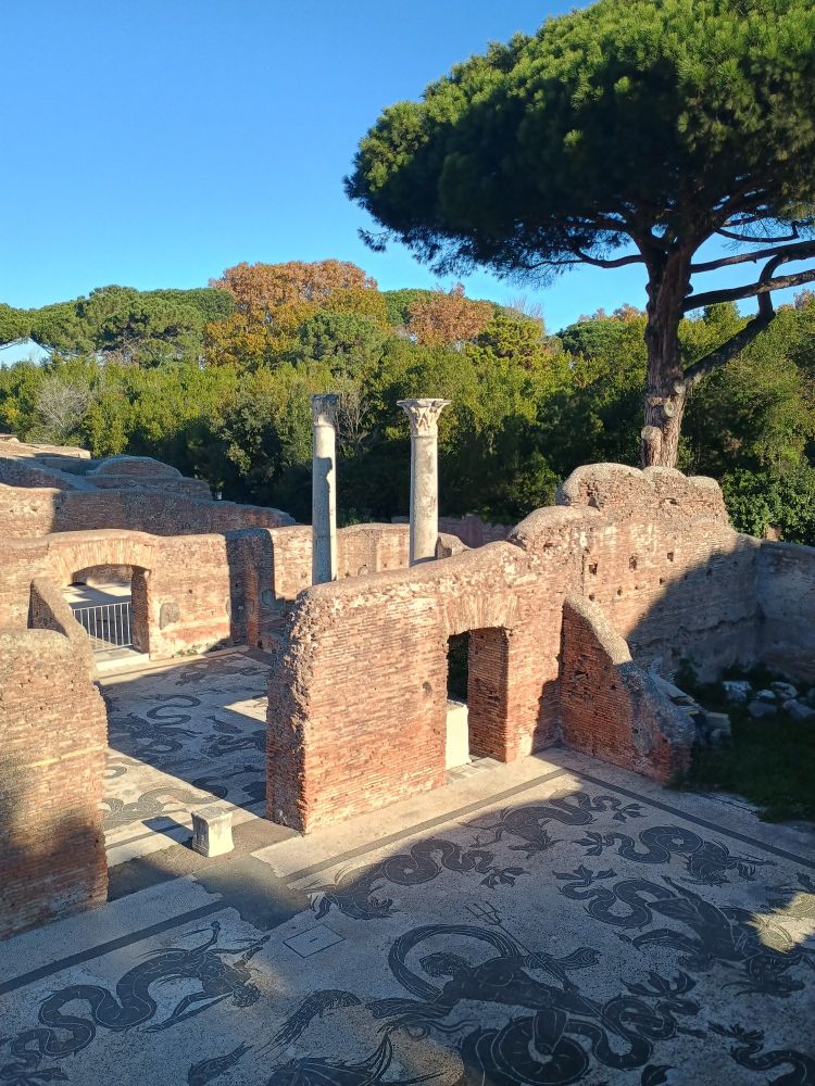 Römische Ruinen in Ostia Antica