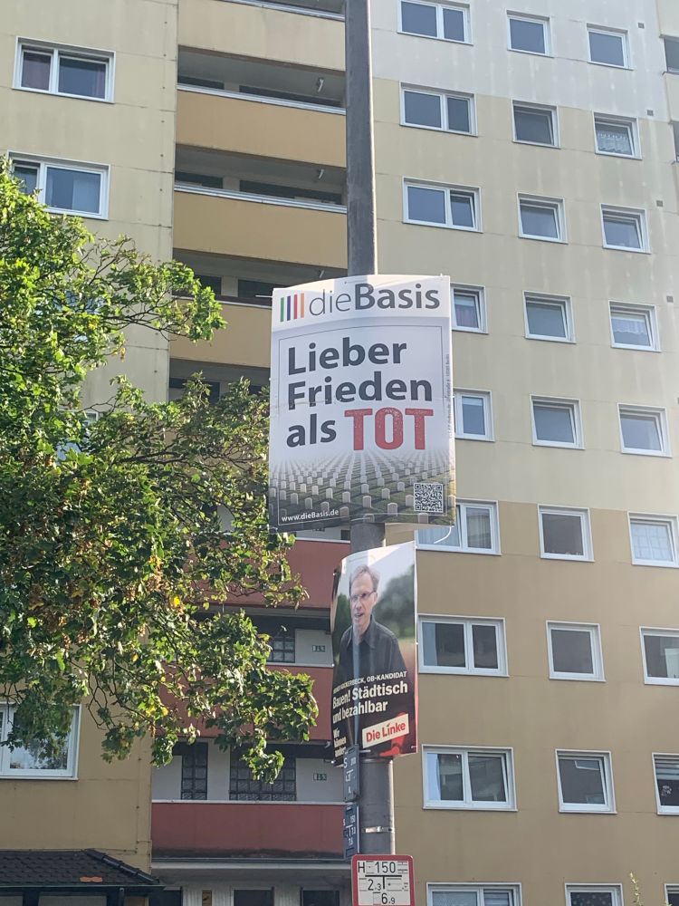 Wahlplakat die basis „lieber frieden als tot“ 