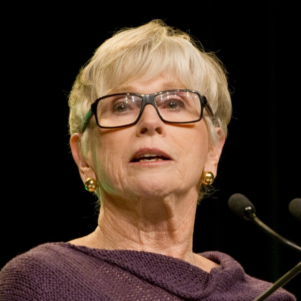 Photo of Jeannie Oakes