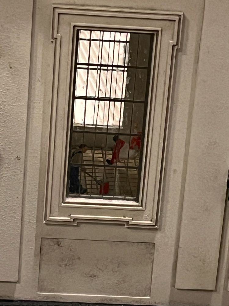 miniature pope(?) falling 