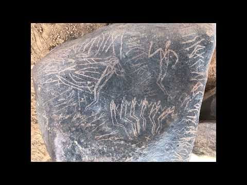 BES19s 30: A Safaitic dancing scene