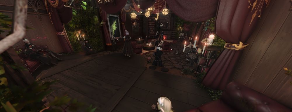A more old school traditional Gebler build that is more in line with an old theater or club with its warm woods and deeper colours.