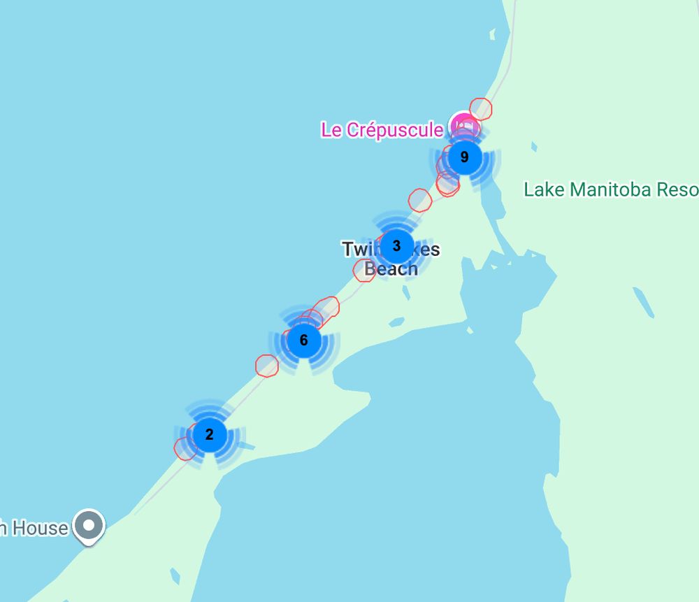 A map of Manitoba highlights several small areas around Twin Lakes Beach that are currently affected by an outage. 