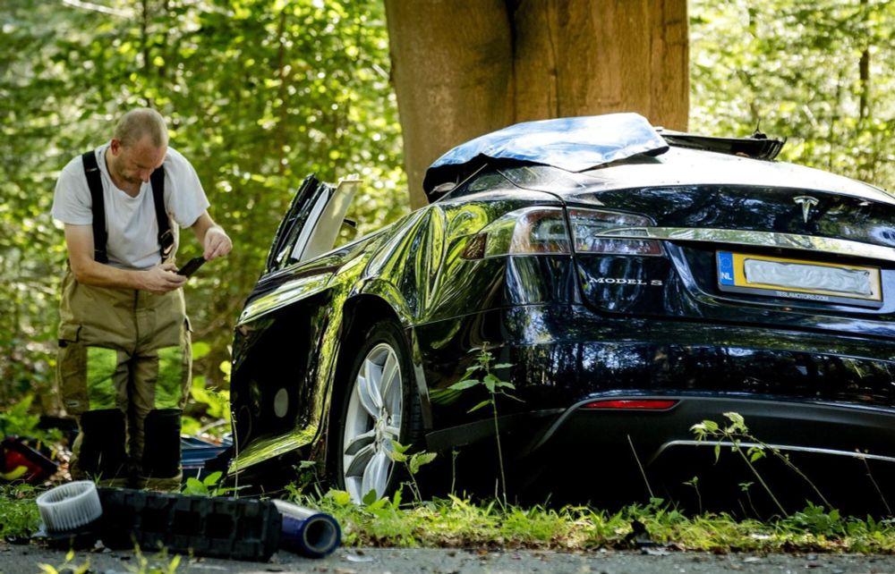 Tesla is the car brand that a study shows has been involved in the most accidents. Tesla is well known for its self-driving system, which critics argue, is the problem.