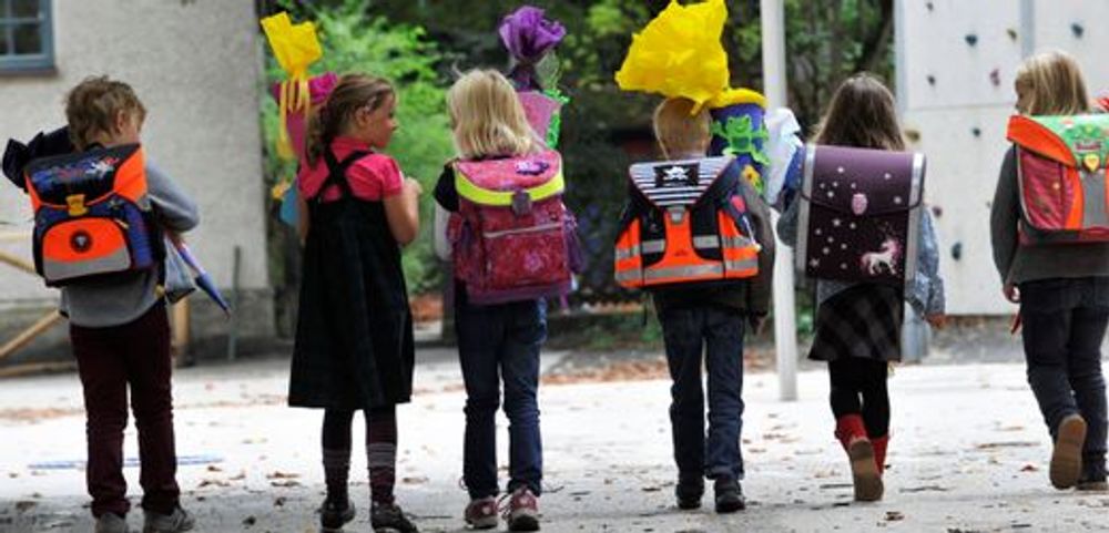 Bildung: Frühzeitige Leistungstests für Erstklässler von Kultusministern beschloßen