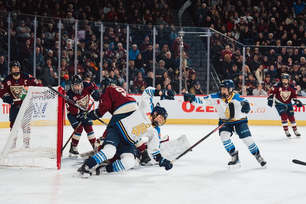 Photo Credit: Toronto Sceptres X Account of Natalie Spooner Scoring a Goal, on March 23, 2025.