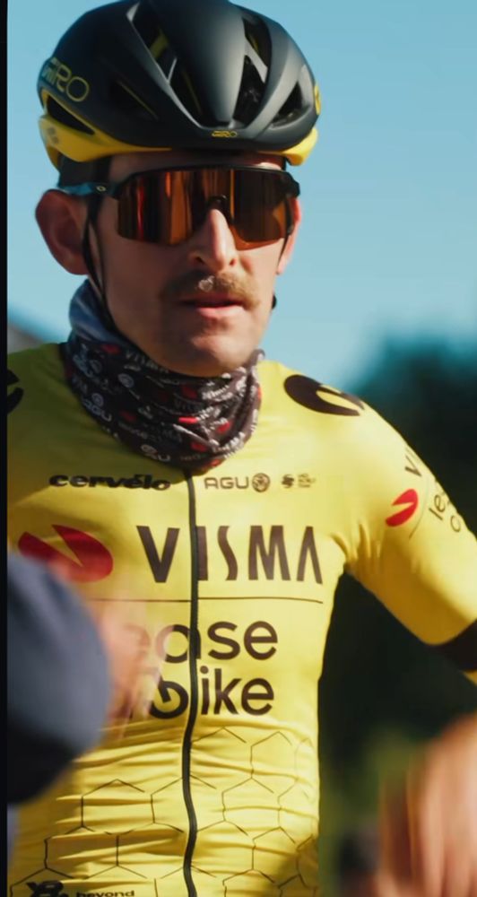 Moustache spreading amongst the Visma riders