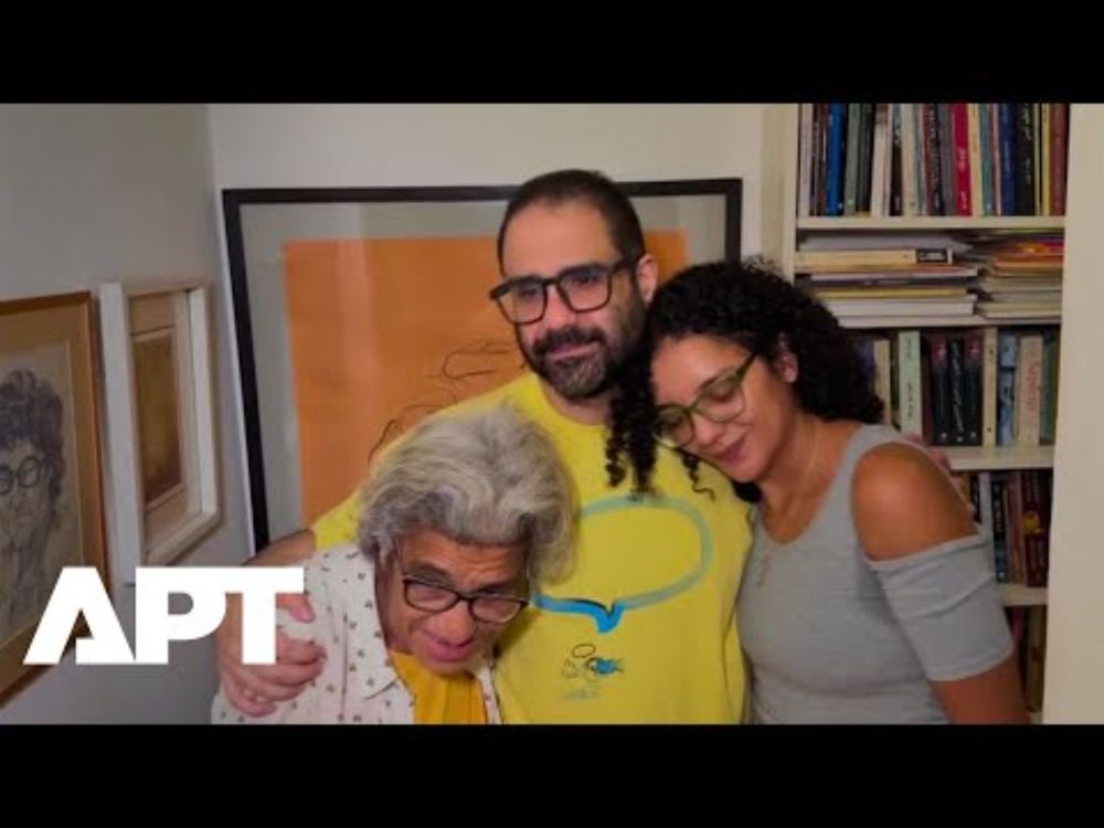 Tears of Joy: Alaa Abd el-Fattah Released from Egyptian Prison | Sisi Grants Presidential Pardon