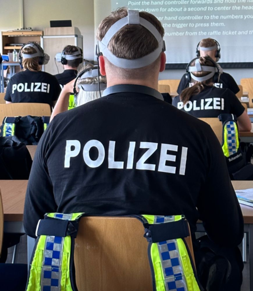 Police handling of hate crime: A pilot project to use VR technology for professional development in sensitizing police officers to the experiences of victims of bias crime in Hamburg – Project Immersi...