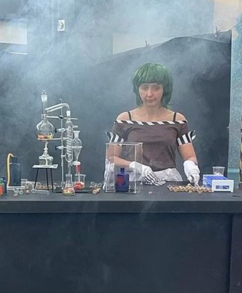 the very sad worker at the Glasgow Willy Wonka Experience