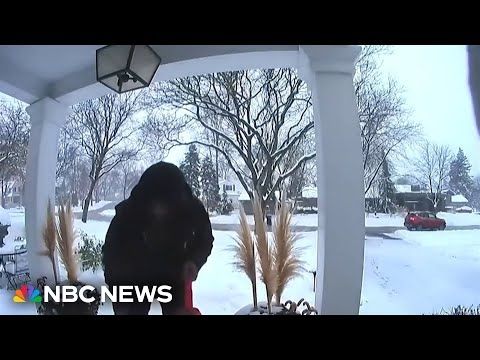 High-tech thieves use wifi jammers while stealing packages during holiday rush