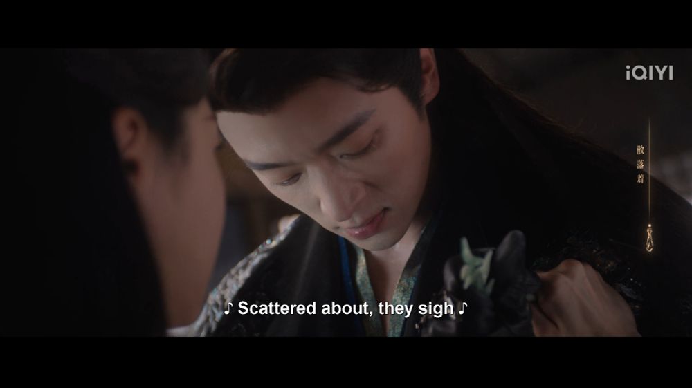 duan ao deng snarls at the wound from the hair pin

maybe at his own heartbreak too