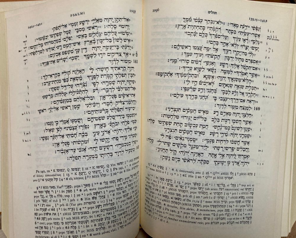 A photo depicting a part of Psalm 139 as printed in the Bible in Hebrew (Biblia Hebraica).