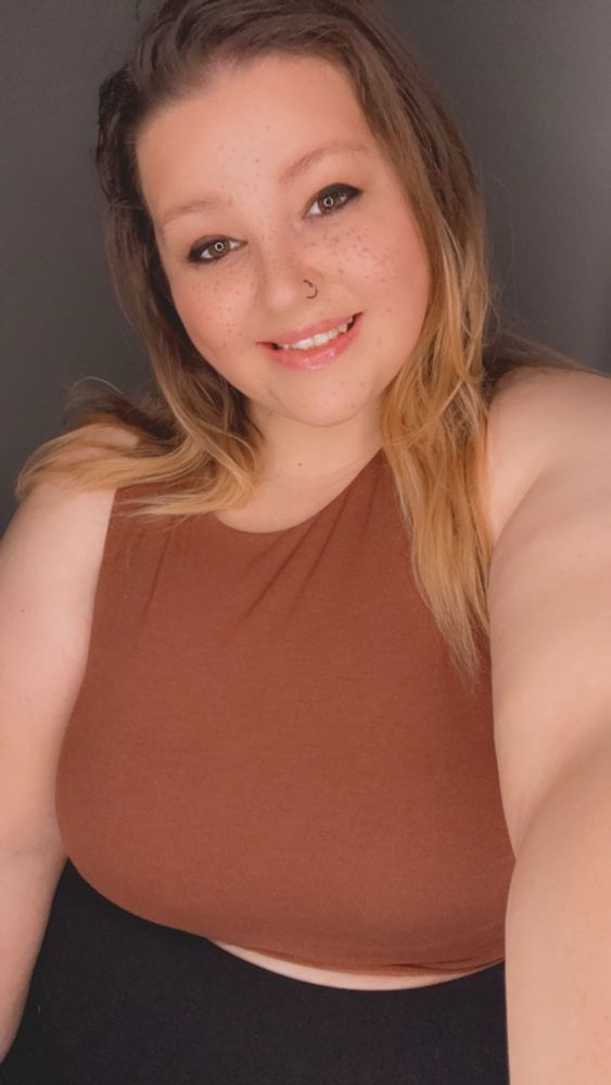 Instagram saw it first. #bbw #curvy
#beautiful #contentcreator #selflove #selfie #sexy #plussize #plussizefashion #plussizemodel #trending #explorepage