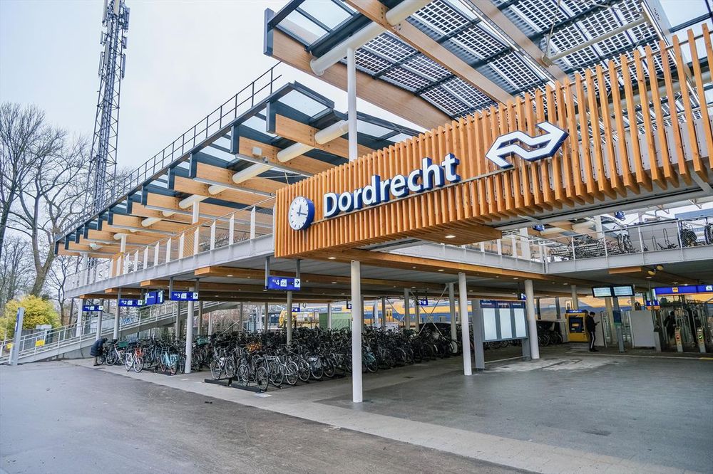 train station with ample bike parking